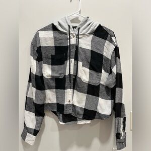 Forever 21 Black Gray and White Plaid Cropped Button Up With Hood